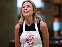 Caiu na net Debora Werneck do MasterChef pelada