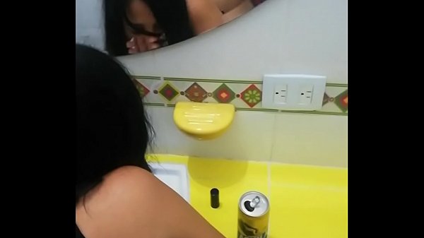 Grogando A Filha Para Fazer Sexo