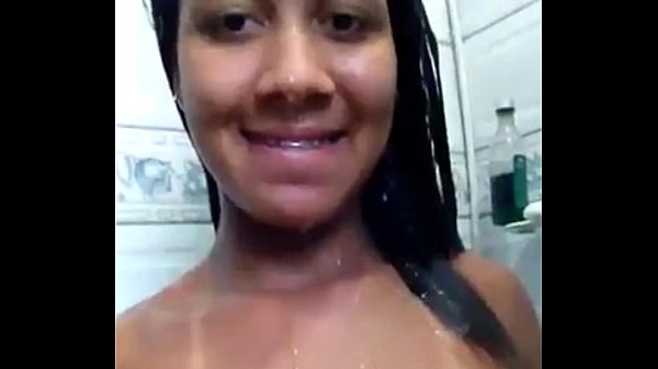 So Novinha Virgem No Banho