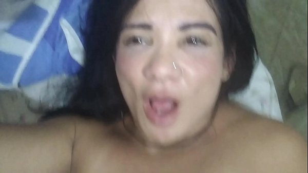 3 Homens Fazendo Sexo Oral Em Uma Mulher Jovem Gostosa