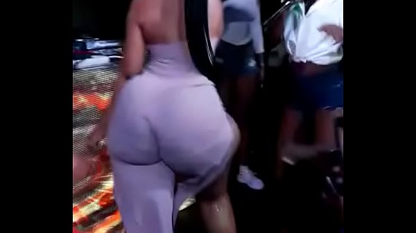 A Negra Com A Maior Bunda