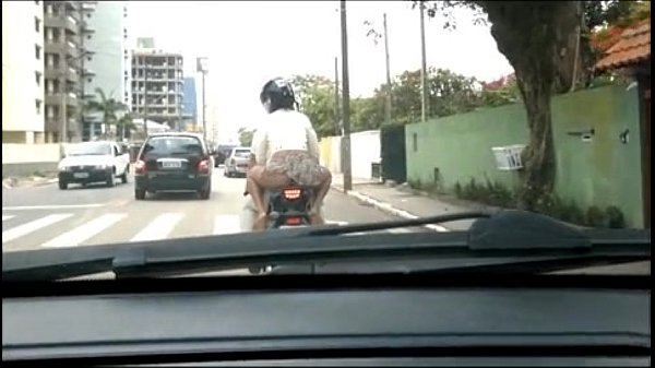 Adolescente Na Cama De Calcinha Video Amador