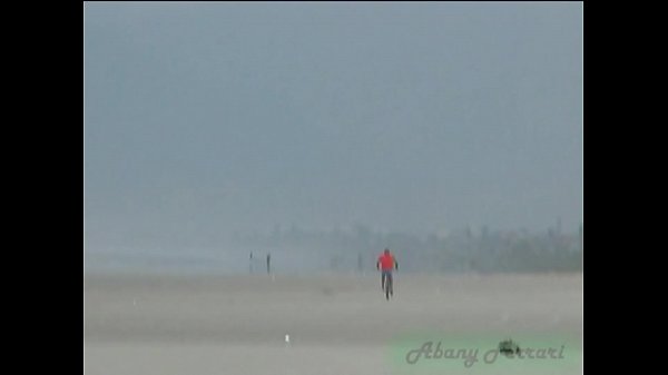 Amiga Chupa Buceta Na Praia