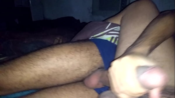 Amigo Pega Gay Batendo Um Punheta