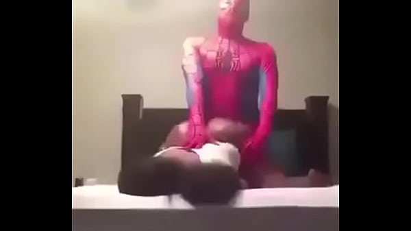 Ator Do Homem Aranha Batendo Punheta