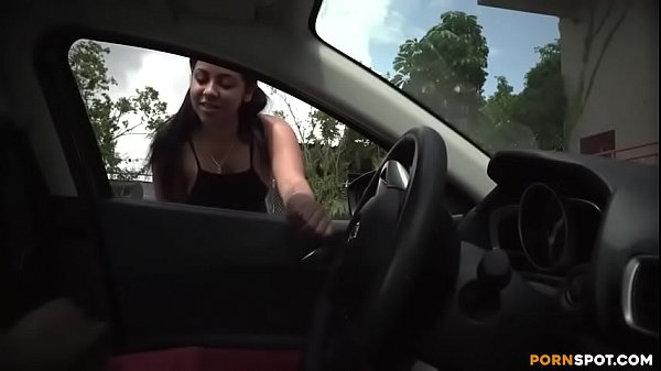 Batendo Punheta Ao Vivo No Carro