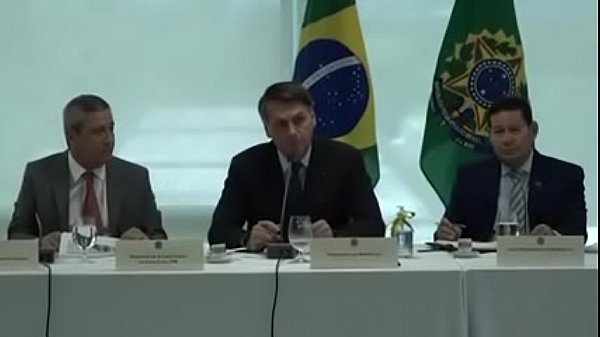 Bolsonaro Corno Charge