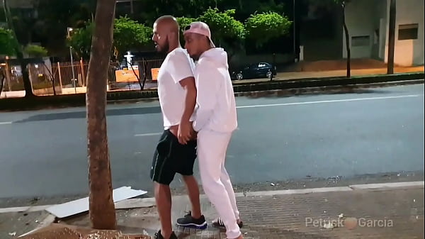 Cafuçu Traçando O Sobrinho Gay Em Sexo Amador X Video