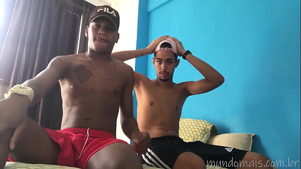 Enrabando O Primo Porno Gay Amador Caseiro