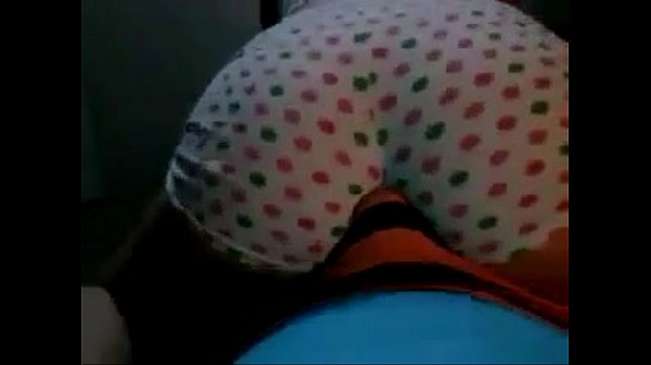 Esfregando A Buceta Na Lesbica Porno