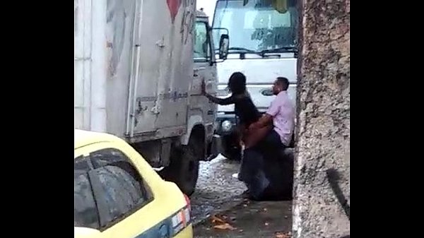 Estudante Amadora Nua Na Rua