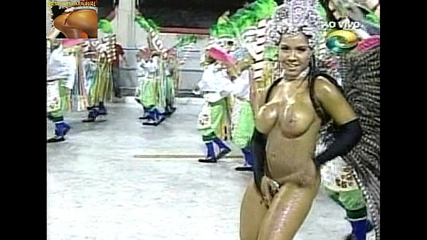 Flagras De Mulheres Nuas No Carnaval 17