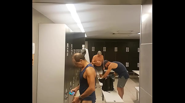 Homens Fudendo No Vestiario