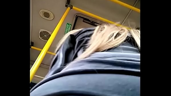 Japonesa atrevida Por Varios No Onibus Porno