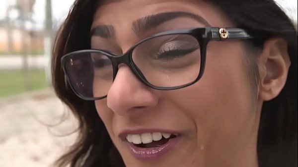 Mamma Mia Imagens Zoando Mia Khalifa