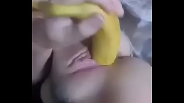 Masturbando Com Banana