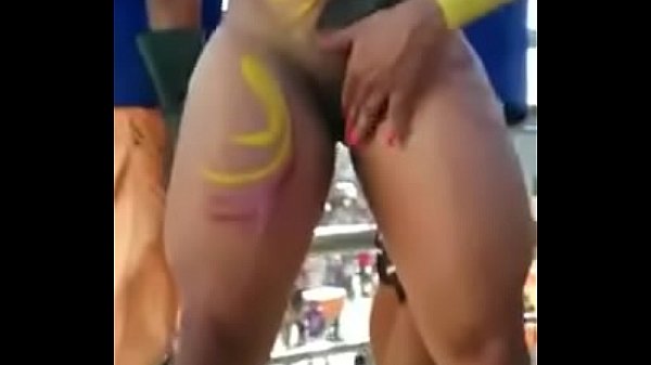 Mulher Dançando Carnaval Nua Porno Amador