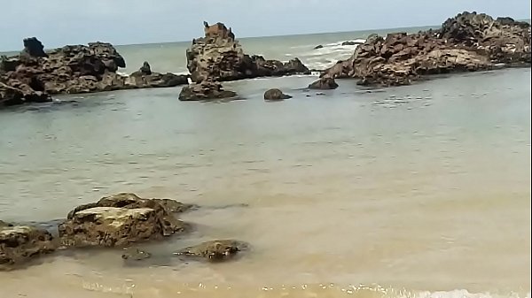 Novinha Na Praia De Nudismo