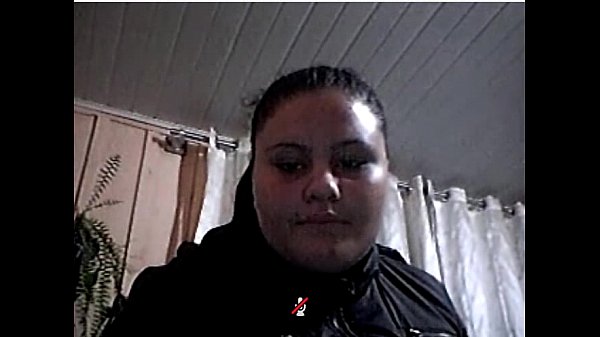 Novinha Virgem Conversando No Skype