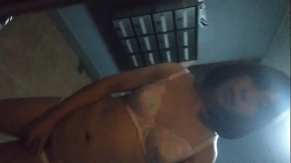 Pai Mamando Peitinho Da Filha Ninfeta Porno