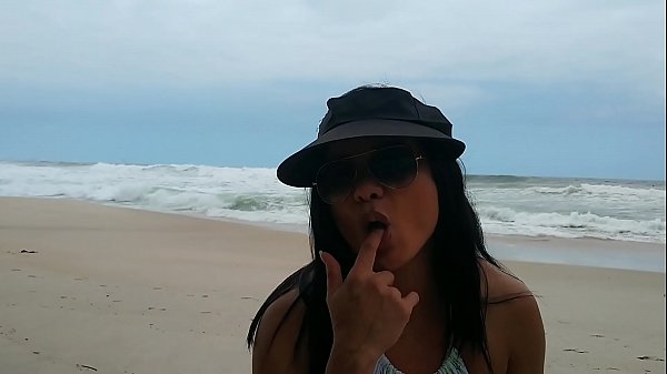 Teens Amadoras Nuas Na Praia