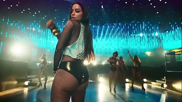 Anitta Roupa Transparente