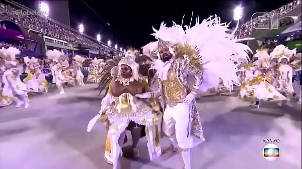 Mulheres Nuas Nos Desfiles De Carnaval