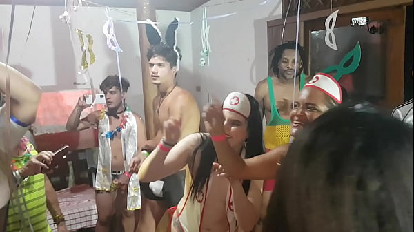 Novinha Dando Carnaval