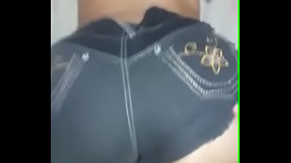 Um presente de pijamas com aba de bunda: Parte 2 / Brazzers