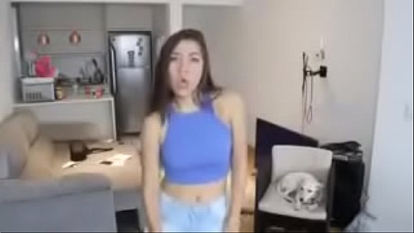 Mia Khalifa Dançando