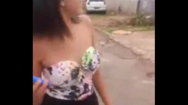 Mostrando Vídeo Porno Para Irmã