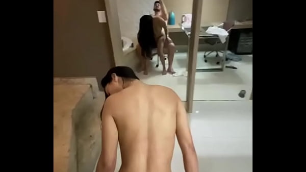 Namorada Novinha Virgem Tentando Seu Primeiro Anal