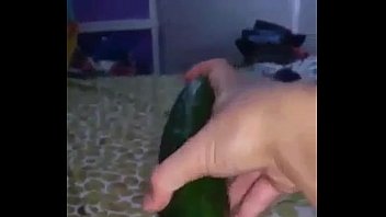 Enfiando o pepino todo