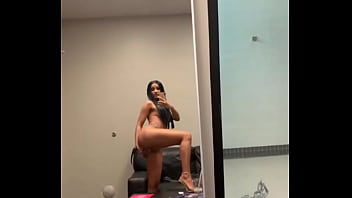 Maira Cardi sexo oral