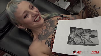 Tattoo piercing tatuagem buceta vagina