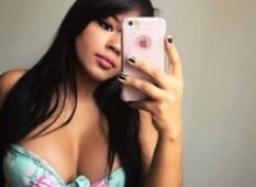 Amanda Santos novinha dos peitos grandes se exibindo sem roupa e dançando de forma sensual