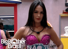 BBB23: Larissa Santos ebuceta suas bucetinha sem roupa de baixo e mostrou as teta