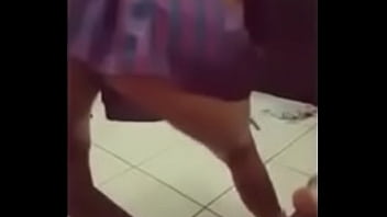 Vídeo pornô novinha dançando funk no Colo do Tio