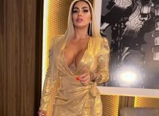 Juju Ferrari apareceu sem roupa em um vídeo ao vivo mostrando toda sua sensualidade