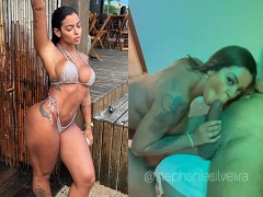 Sthefany Silveira fazendo um boquete bem caprichado no amigo bem pauzudo com habilidade