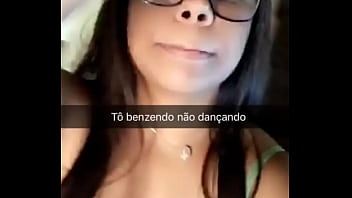 Novinha busetuda