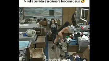 Chupandonos peitos da mc mirella