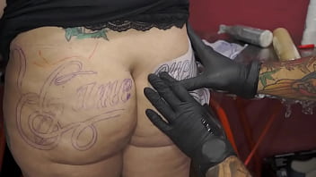 Tatuagem do cu da anitta