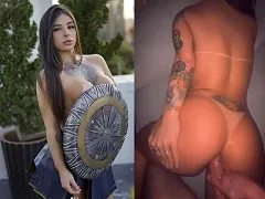 Paula Steil fudendo gostoso anal deitada de costas com o bundão empinado