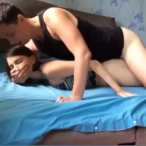 Namorando uma prima nova, crente e sem proteção